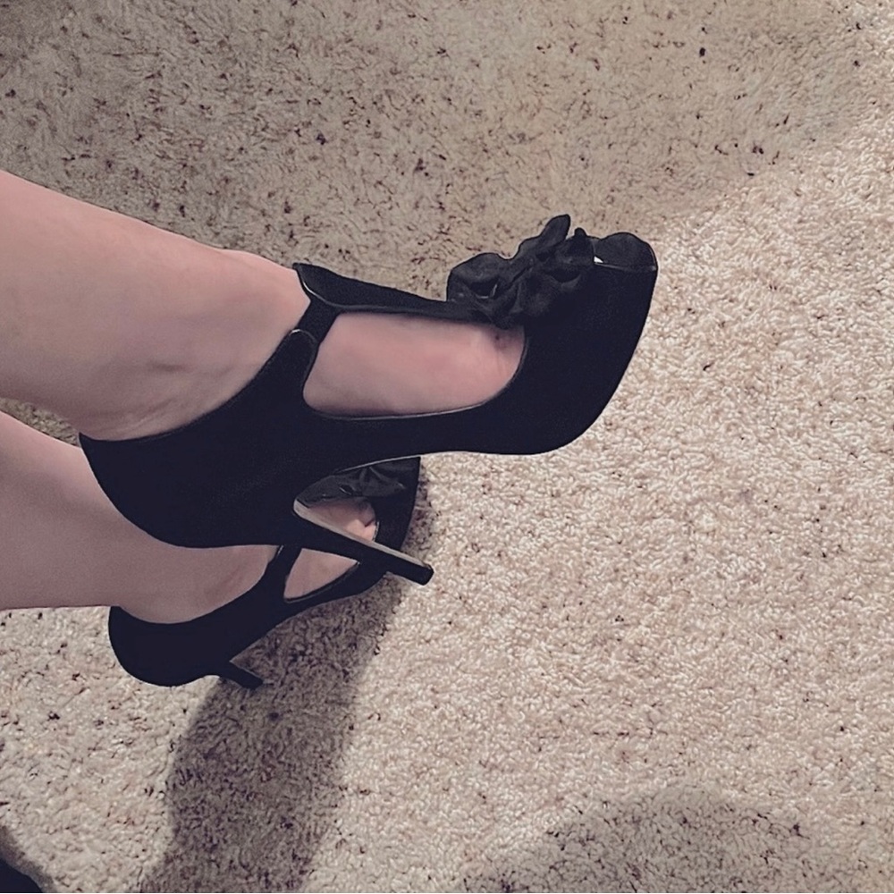 Valentino garavani black suede😍